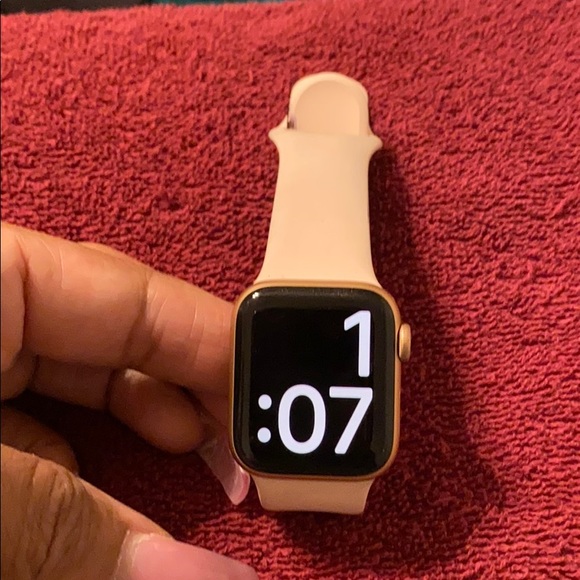 Watch - Picture 2 of 4